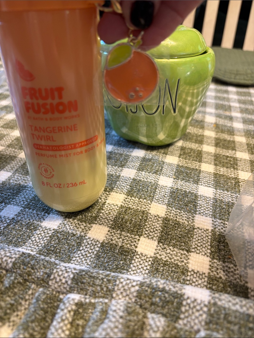 New Fruit Fusion Plum Please OR Tangerine Twirl Body & Hair Mist by Bath & Body - Picture 4 of 8
